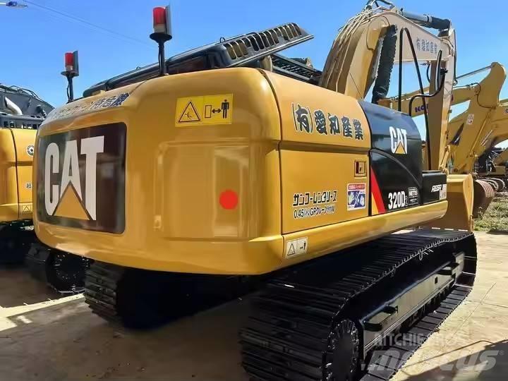 CAT CAT320D2 Midi bagri 7t – 12t