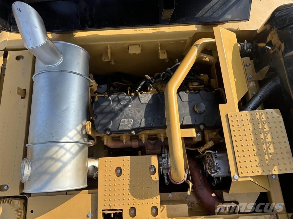 CAT 330 D L Bagri goseničarji