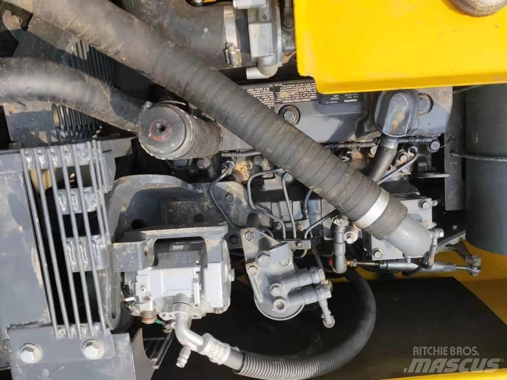 Komatsu PC 130 LC Bagri goseničarji