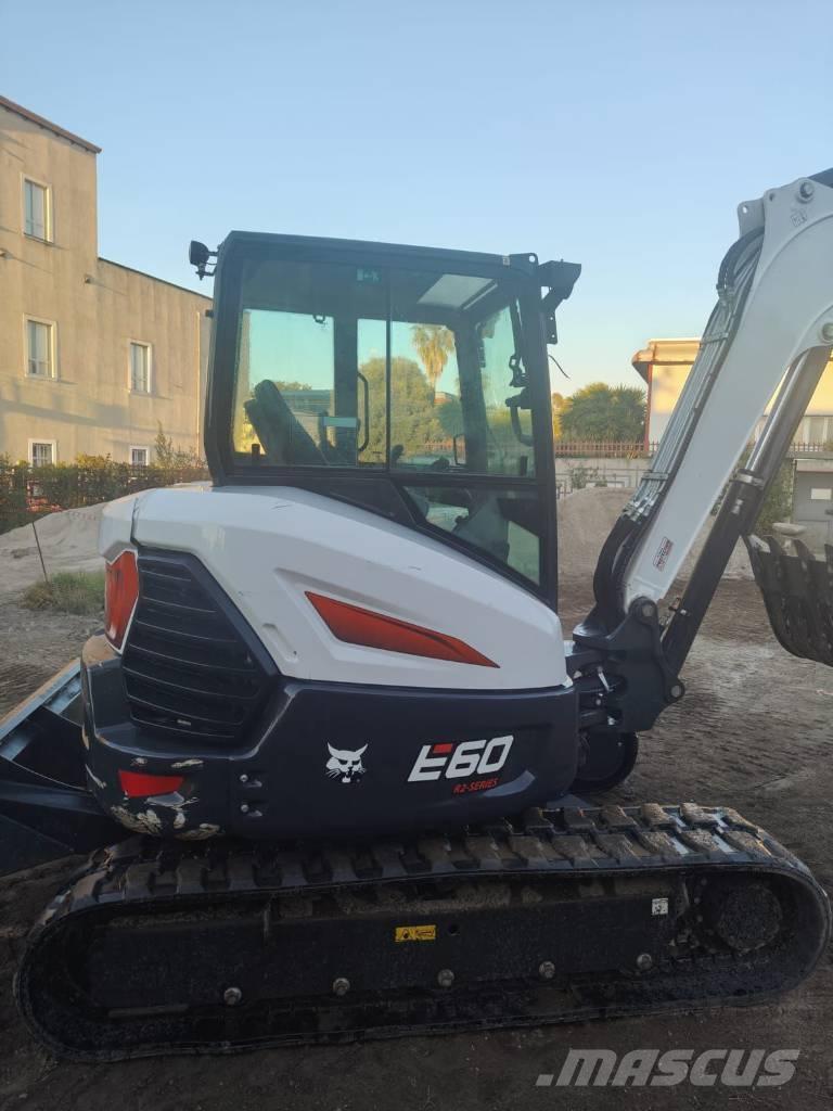Bobcat E60 Mini bagri <7t