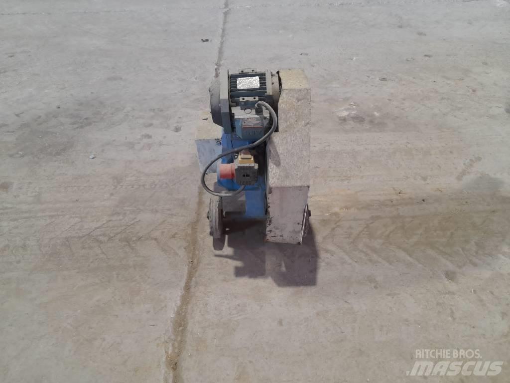 Alba C32L Drugo