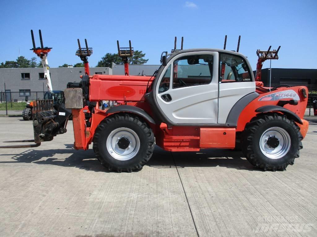 Manitou MT 1440 (157) Teleskopski viličarji