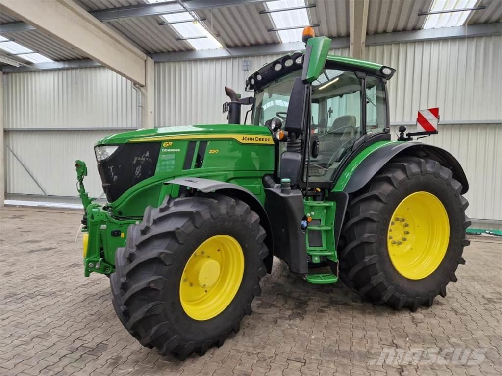 John Deere 6R 250 Traktorji