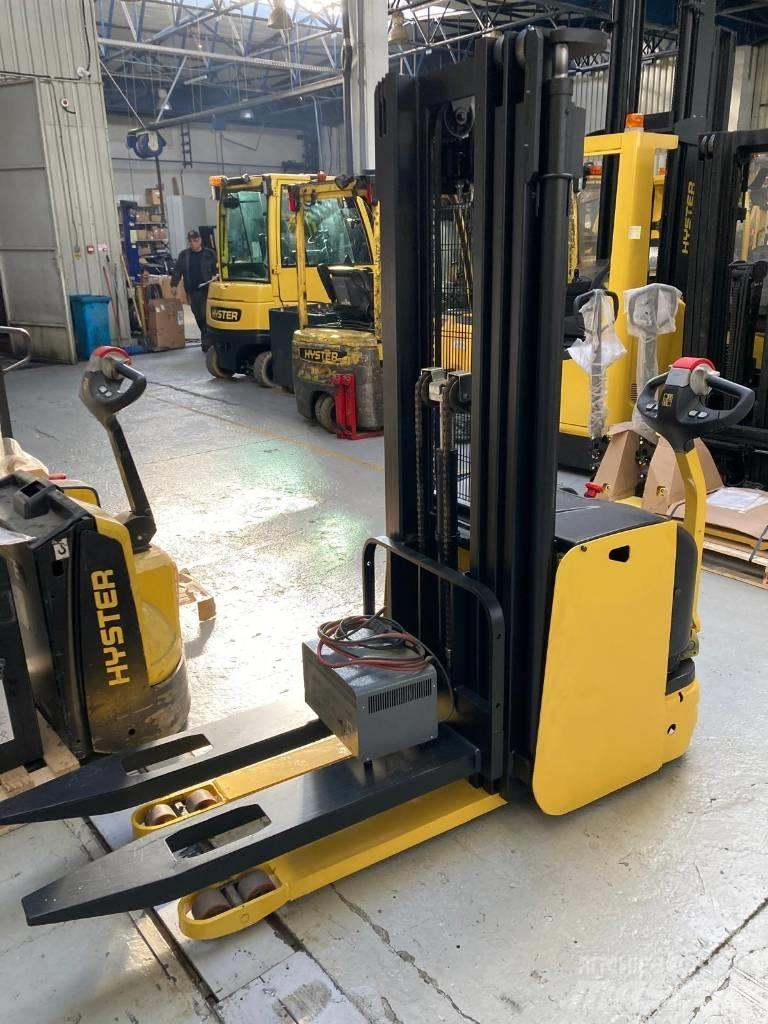 Hyster S 1.6 Ročni električni viličar