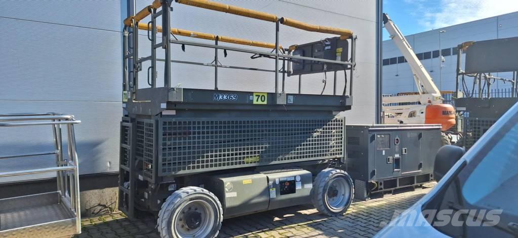 JLG M 3369 Škarjaste dvižne ploščadi