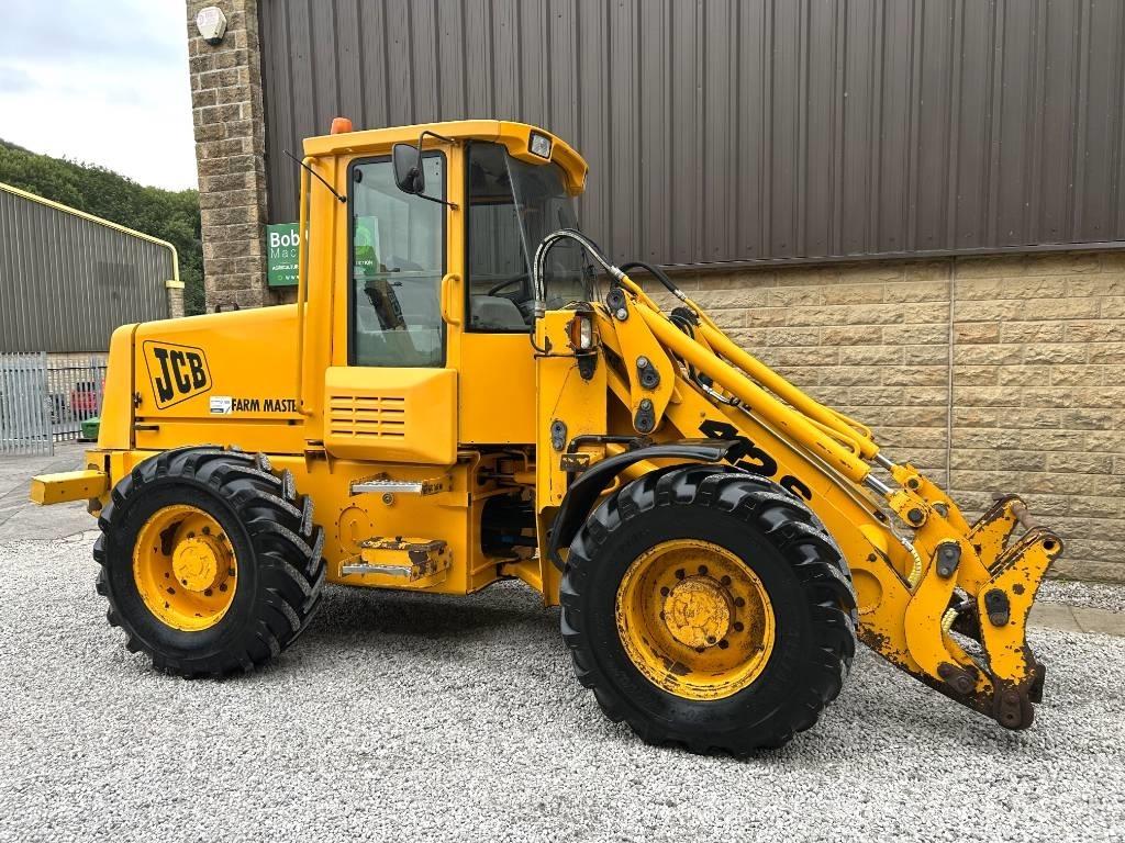 JCB 412S Kmetijski teleskopski nakladalci