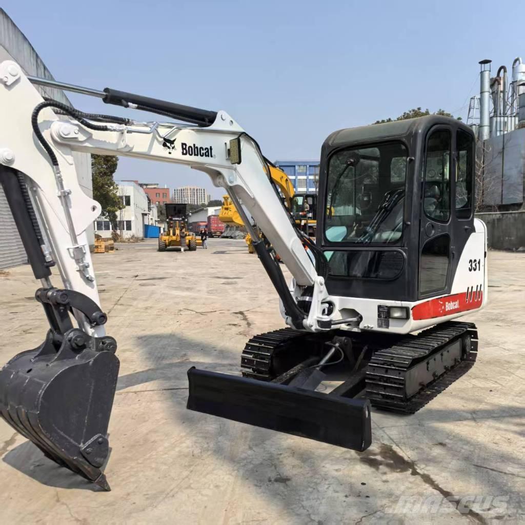 Bobcat 331 Mini bagri <7t