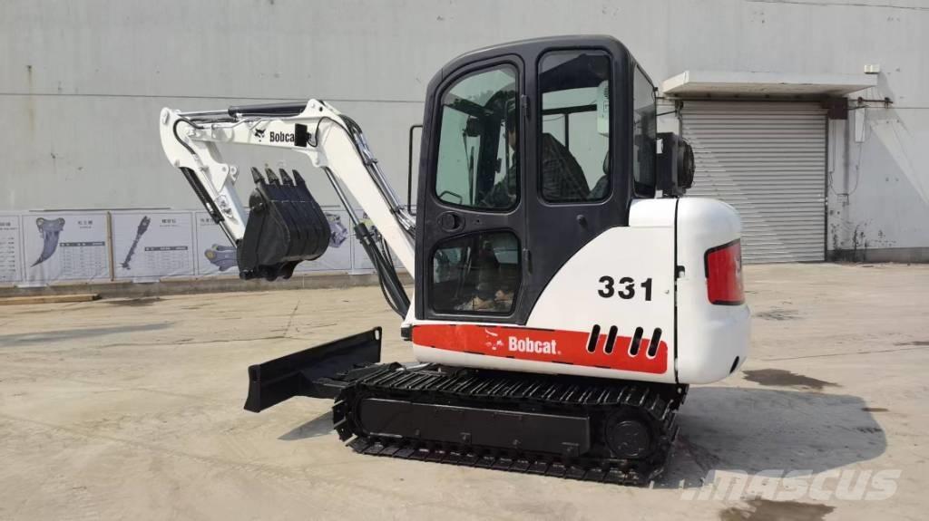 Bobcat 331 Mini bagri <7t