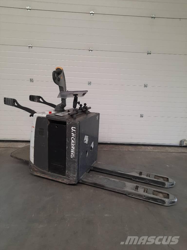 UniCarriers PMR200 Električni nizko dvižni viličar s stojiščem