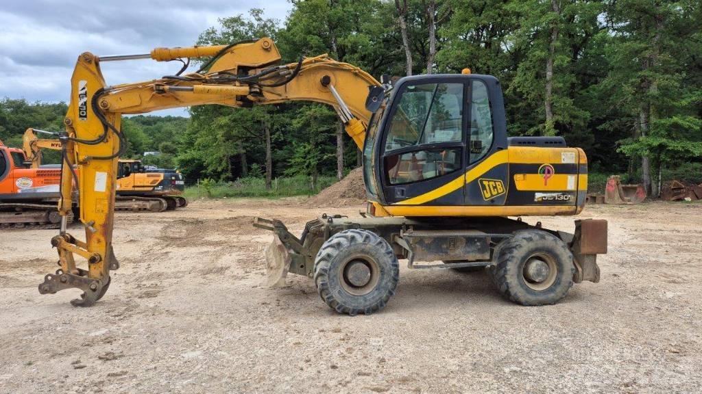 JCB JS 130 W Bagri na kolesih