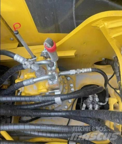 Komatsu 220-8K Bagri goseničarji