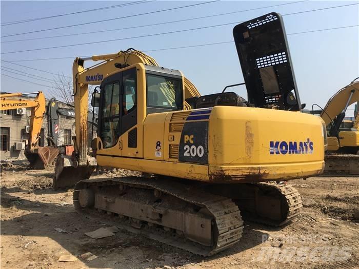 Komatsu PC 200-8 Bagri goseničarji