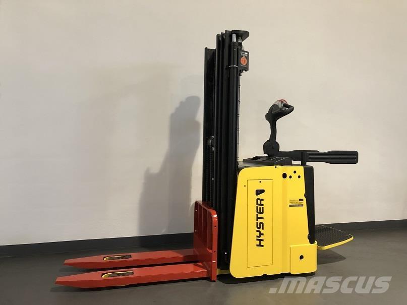 Hyster S1.5S IL Samopogonski ročni viličarji
