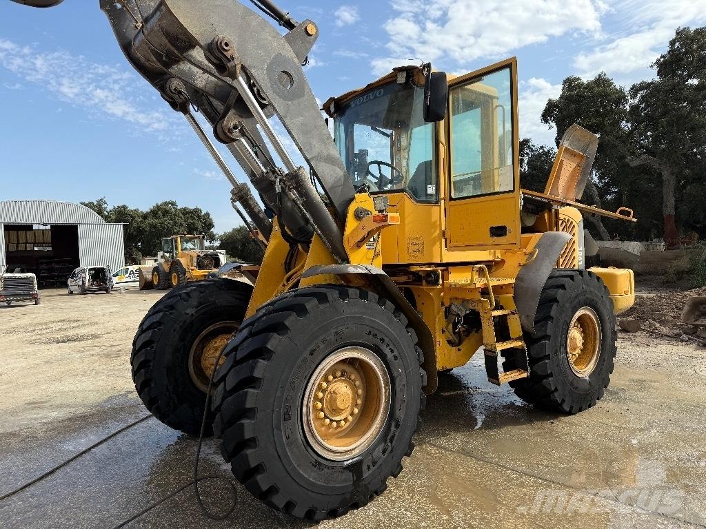 Volvo L 90 E Kolesni nakladalci