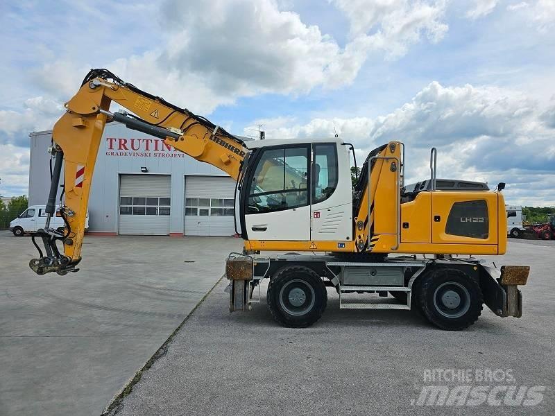 Liebherr LH 22 M Bagri za prekladanje primarnih/sekundarnih surovin