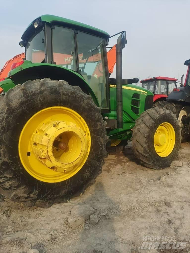 John Deere 6J-2104 Traktorji