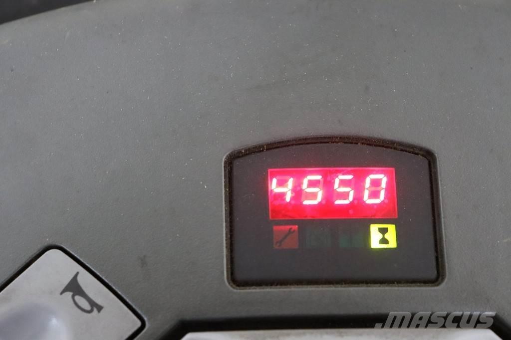 Toyota LPE200/8 Električni nizko dvižni viličar