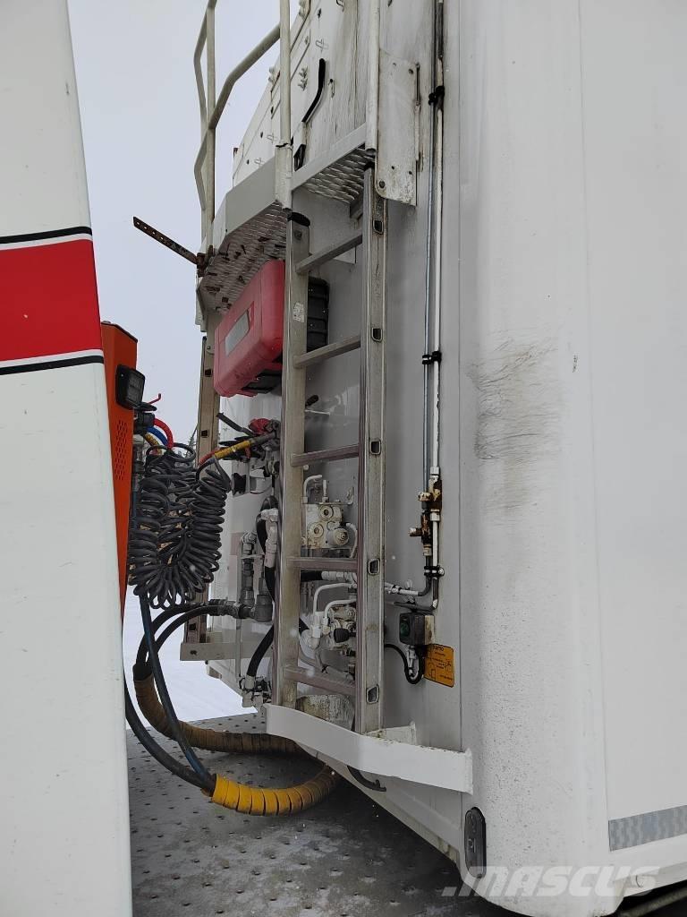 Knapen K 502 Polprikolice za žagovino