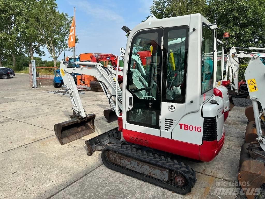 Takeuchi TB 016 R Mini bagri <7t