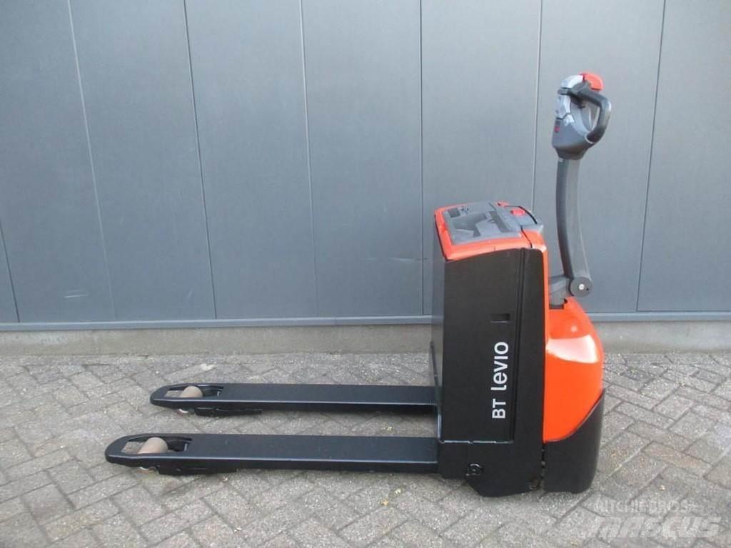BT LWE 160 Električni nizko dvižni viličar