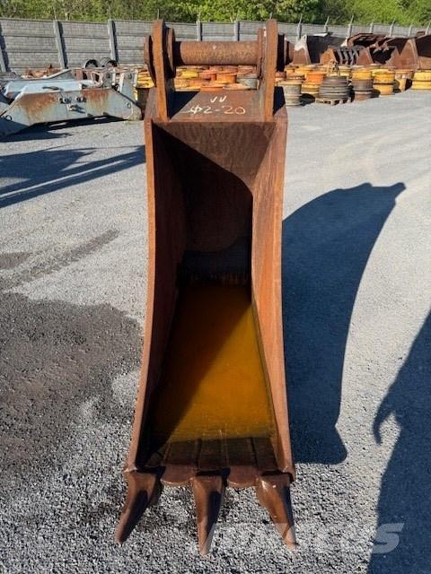 CAT 323 USED BUCKET Nakladalne žlice