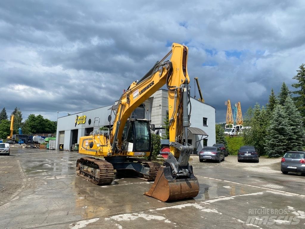 Liebherr R924LC Bagri goseničarji