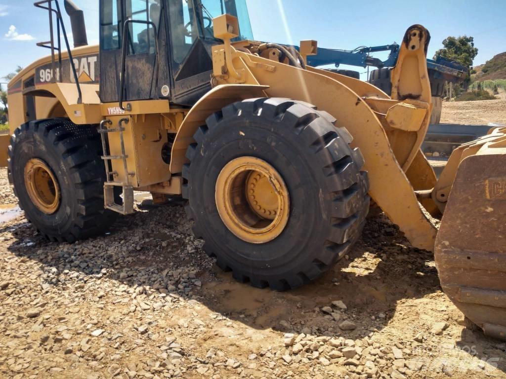 CAT 966 H Kolesni nakladalci