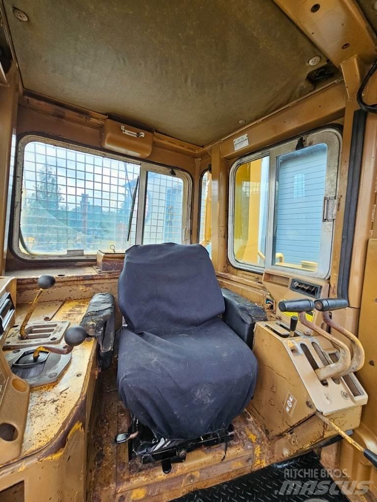CAT D 8 L Buldožerji goseničarji