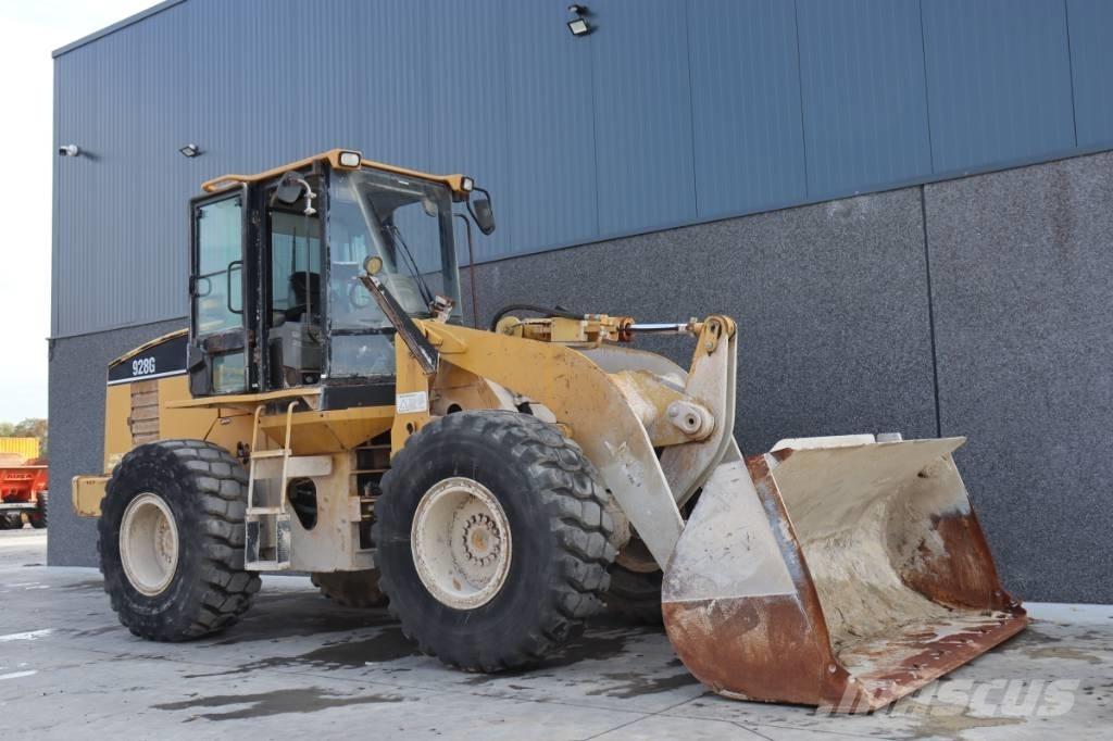 CAT 928 G Kolesni nakladalci
