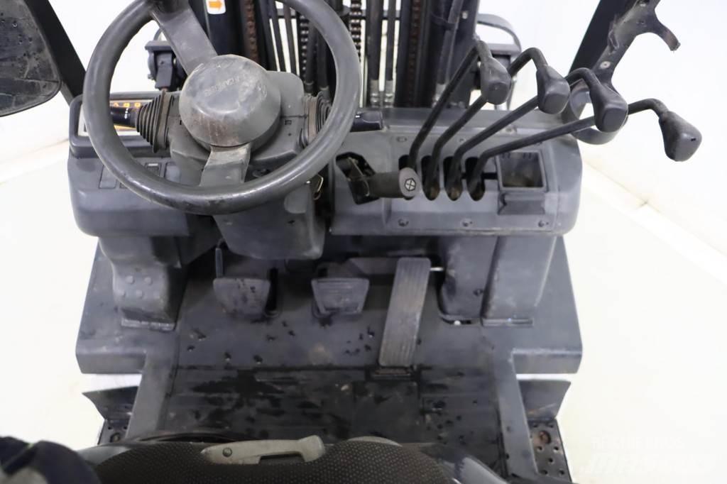 Nissan U1D2A20LQ Plinski viličarji