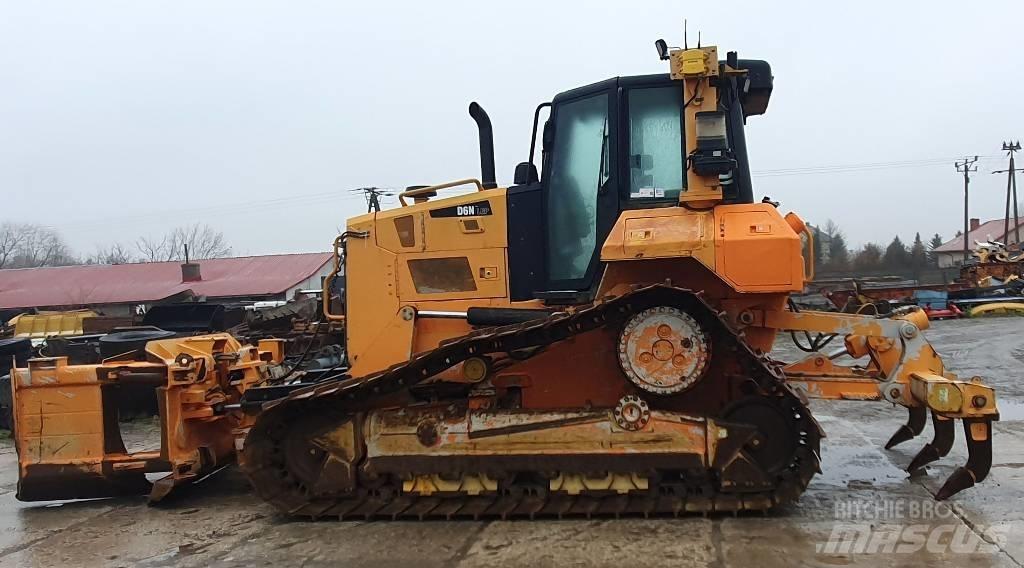 CAT D 6 N LGP Buldožerji goseničarji