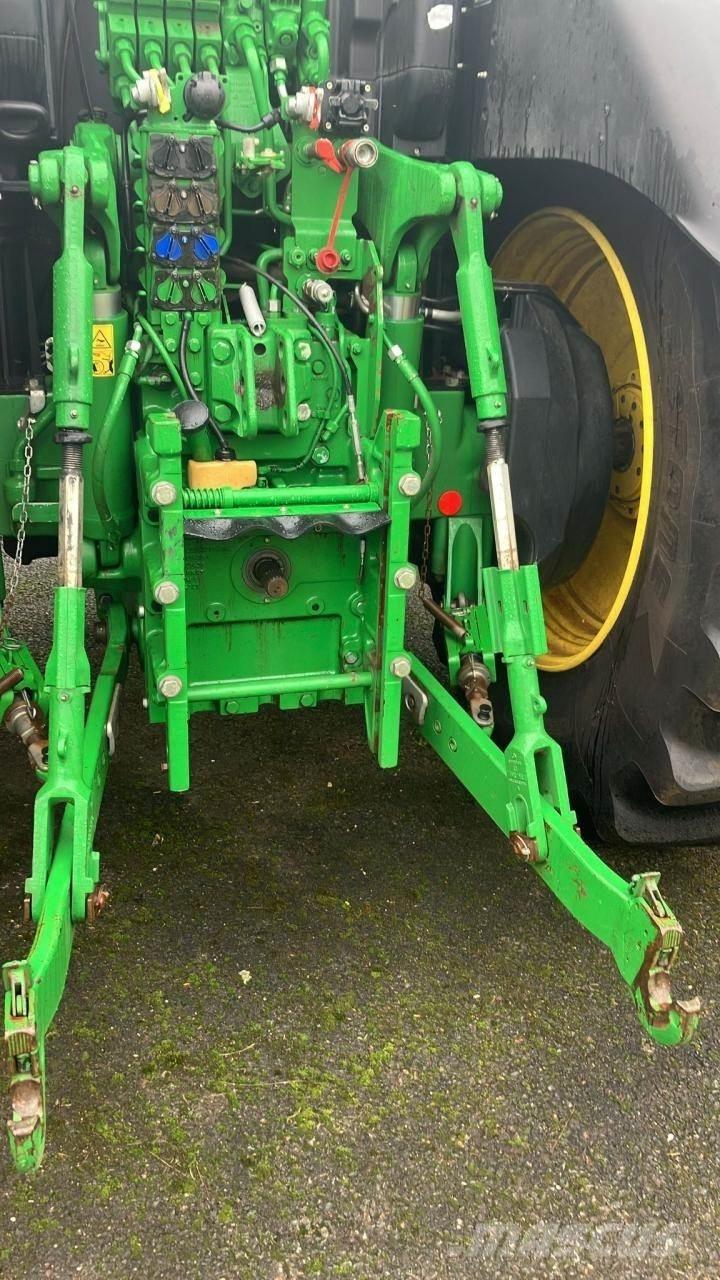 John Deere 6230R Traktorji