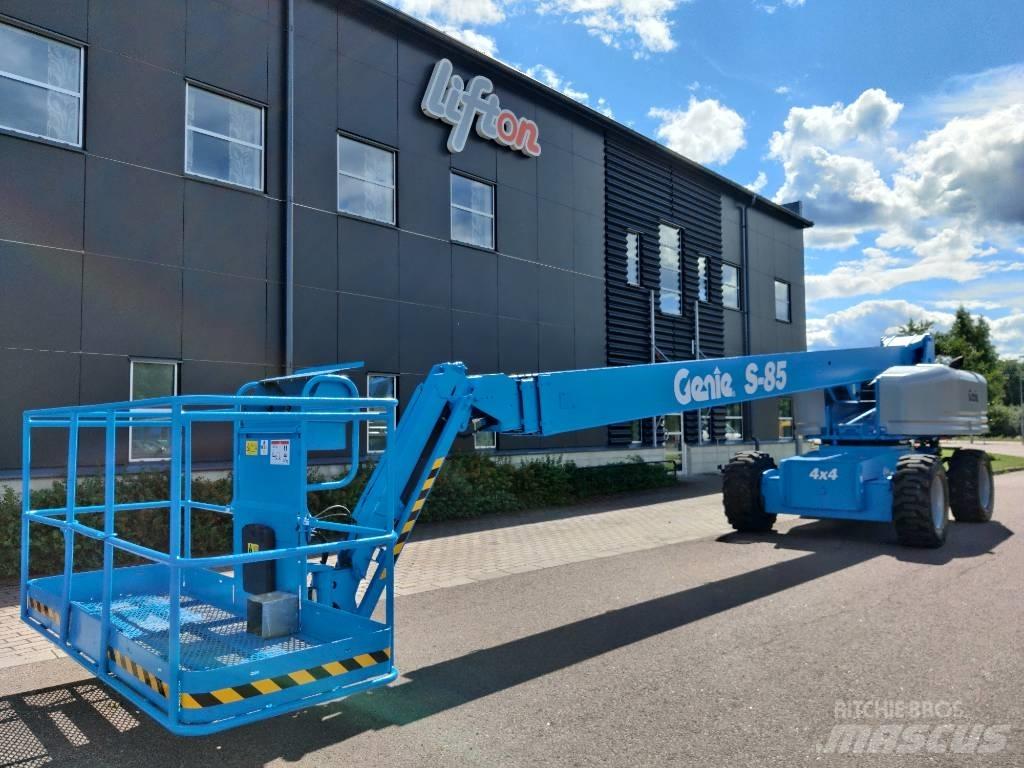 Genie S 85 Bomlift Zglobne dvižne ploščadi