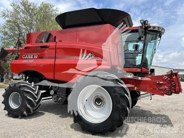 Case IH 8250 Kombajni