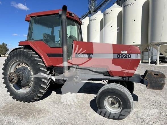 Case IH 8920 Traktorji