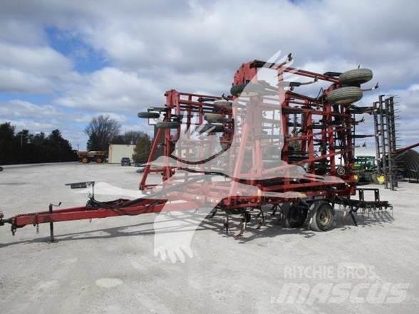 Case IH TM14 Kultivatorji