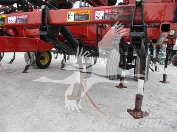 Case IH TM14 Kultivatorji
