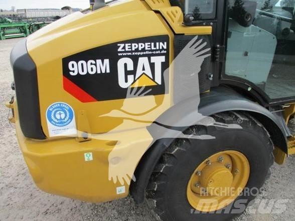 CAT 906M Kolesni nakladalci