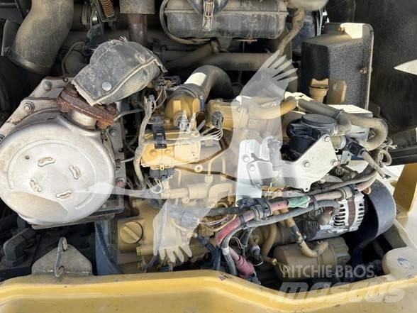 CAT 908M Kolesni nakladalci