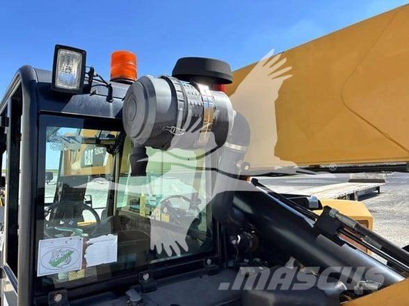 CAT TL943C Teleskopski viličarji