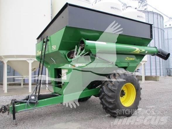 Demco 750 Prikolice za žito