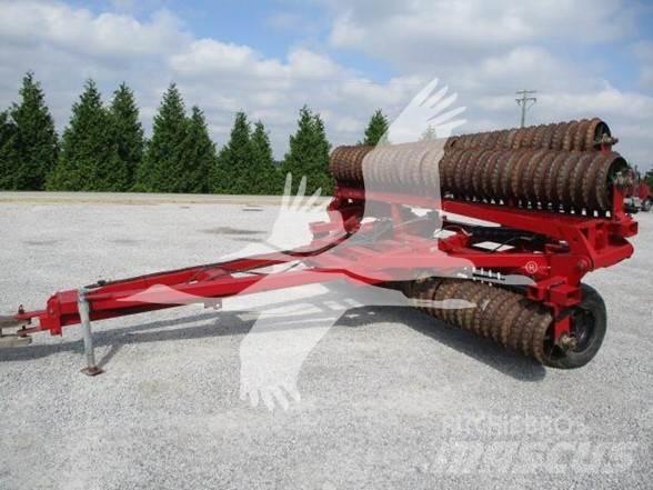 Farmhand WP42 Ostali priključki in naprave za pripravo tal
