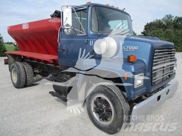 Ford LN7000 Drugo