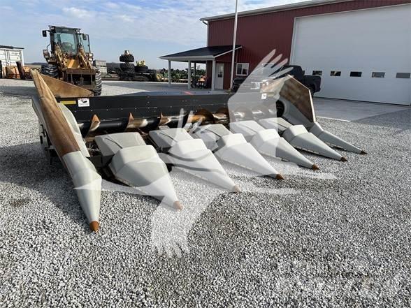 Gleaner R636 Rezalne glave za kombajne