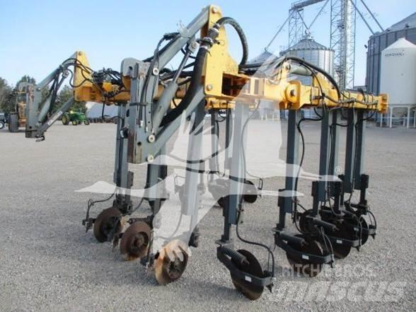 Hagie NTB16 Trosilniki mineralnega gnojila