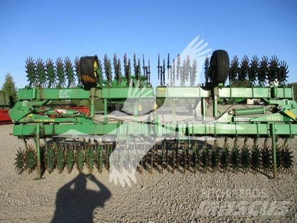 John Deere 400 Ostali priključki in naprave za pripravo tal