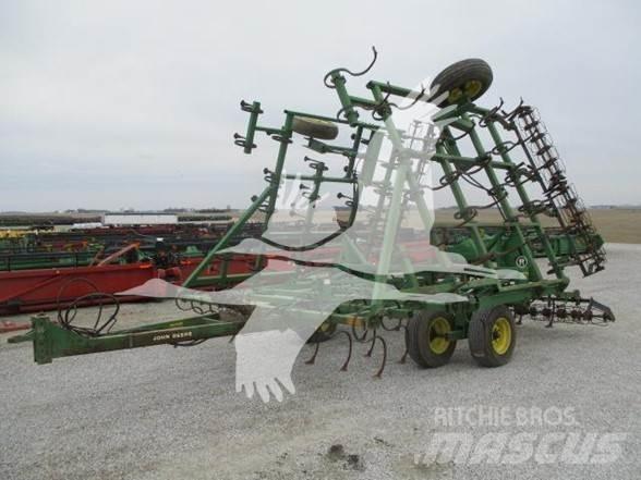 John Deere 960 Kultivatorji
