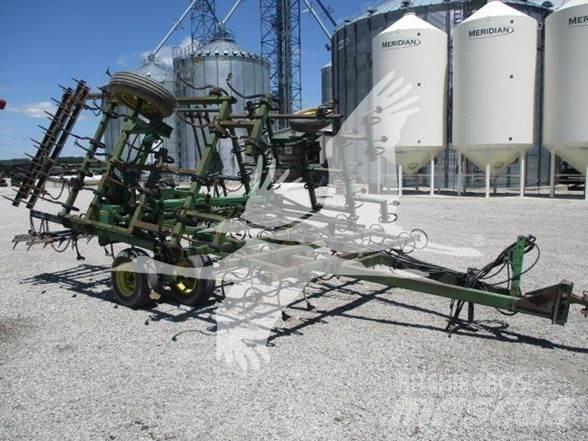 John Deere 960 Kultivatorji