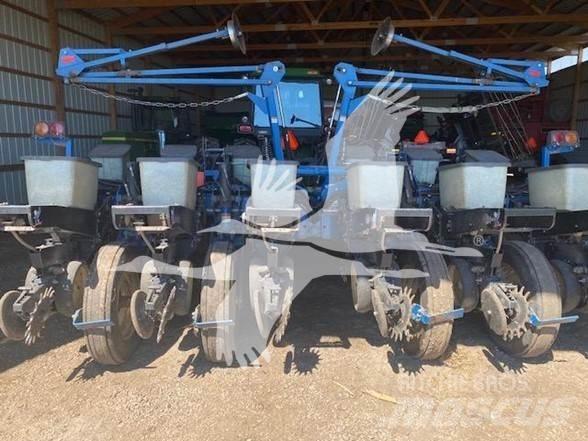 Kinze 2210 Sadilniki