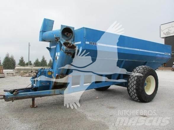 Kinze 840 Prikolice za žito